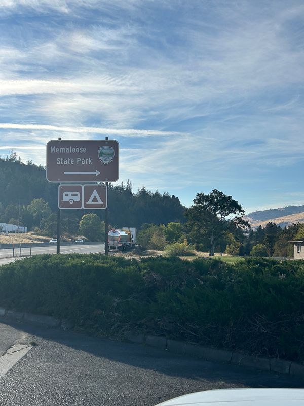 Memaloose State Park entrance from the rest area